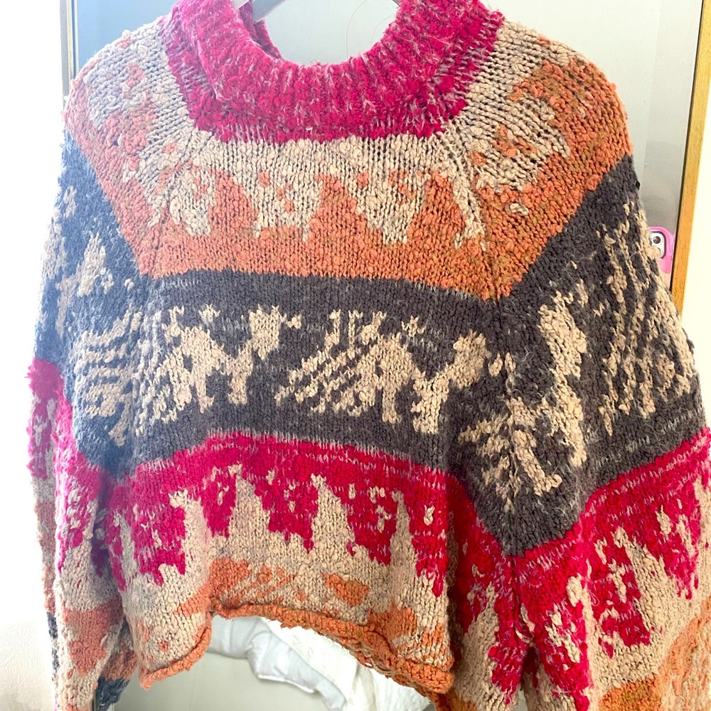 UO Cropped Sweater